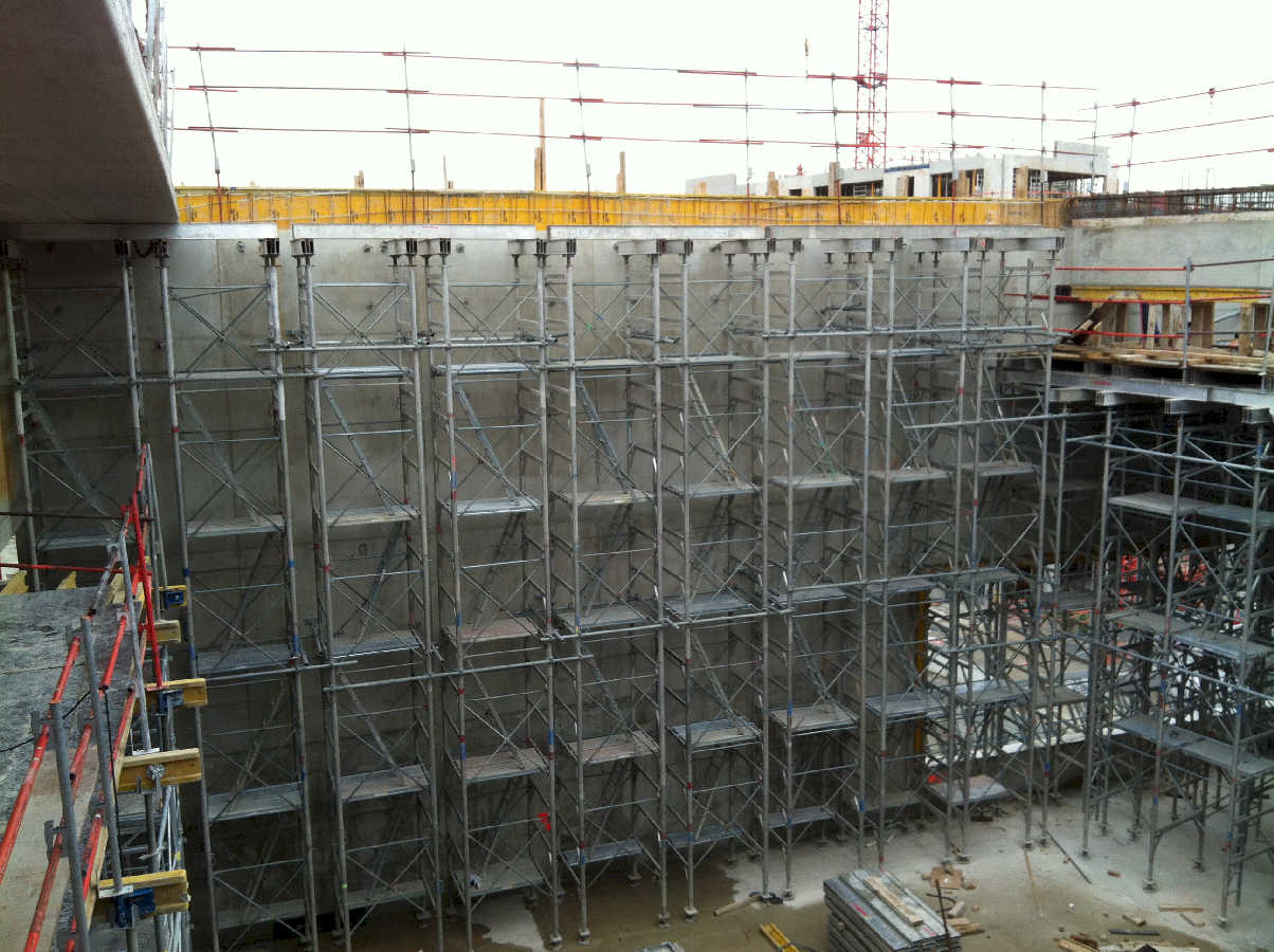 chantier_sfr_campus_etaiement_grande_hauteur_gymnase_realise_au_sein_de_la_societe_haki_en_tant_que_technicien_be_light