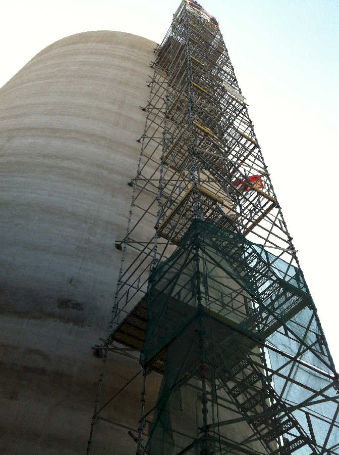 chantier_silo_calcia_paris_13_acces_chantier_sur_coffrage_grimpant_3_realise_au_sein_de_la_societe_haki_en_tant_que_technico_commercial_light