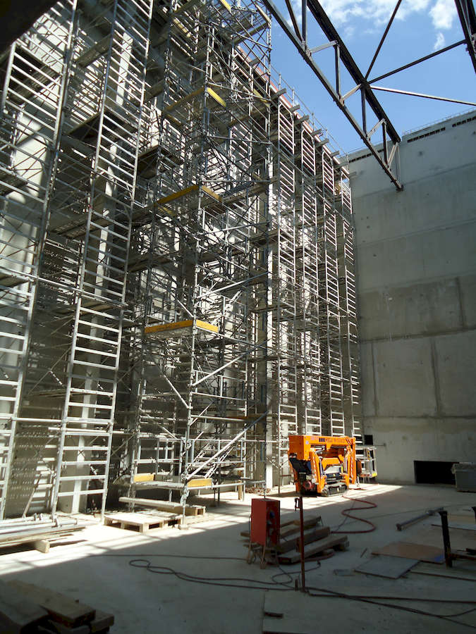chantier_centre_culturel_et_de_congres_de_montrouge_etaiement_cage_de_scene_light