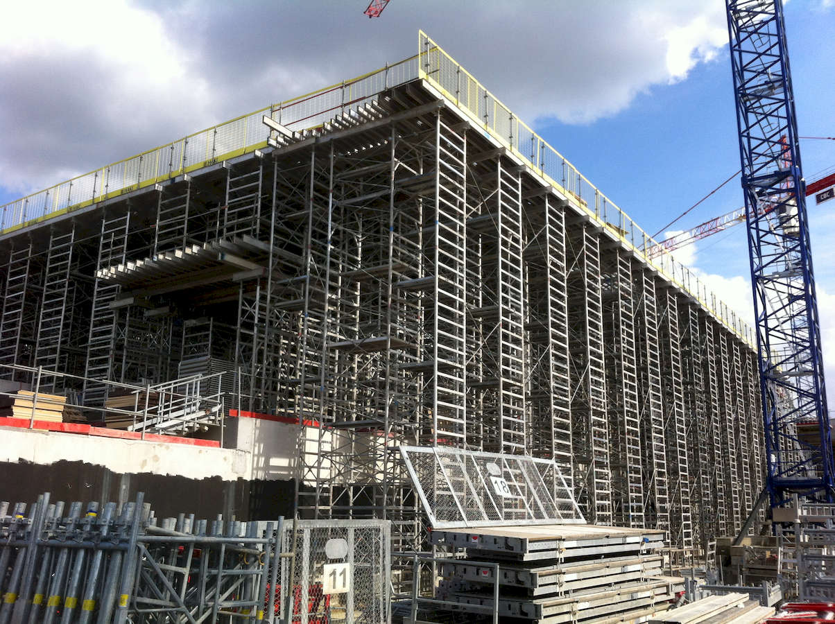 chantier_lycee_a_section_international_vue_facade_sud_et_passe_charretiere_light