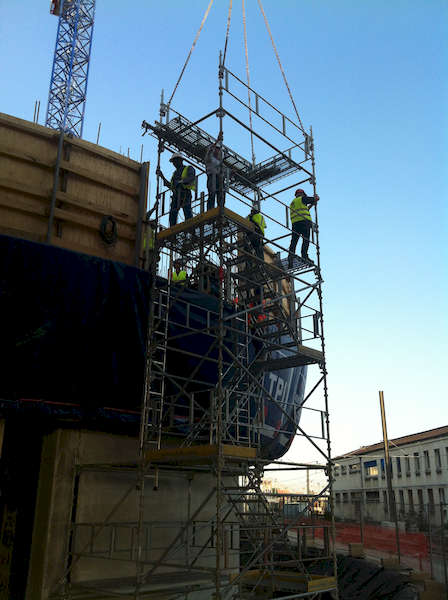 chantier_silo_calcia_paris_13_montage_acces_chantier_sur_coffrage_grimpant_light